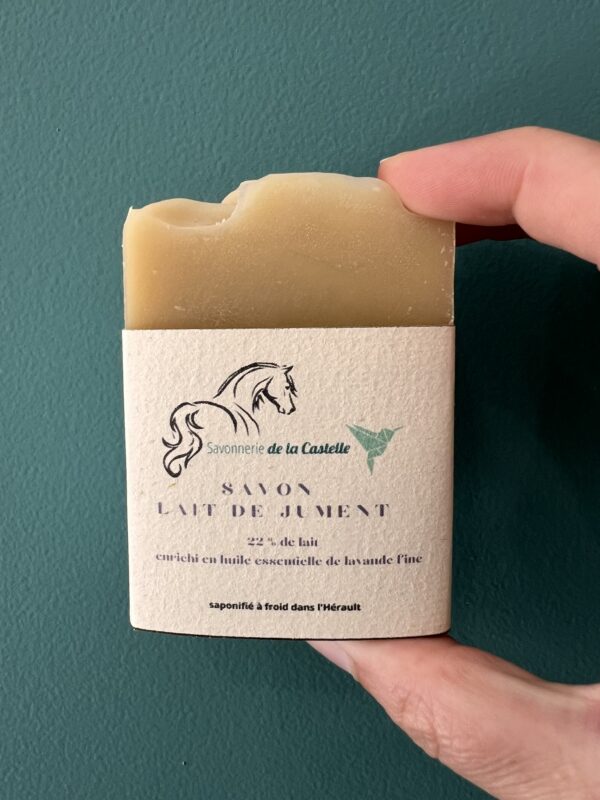savon artisanal en saponification à froid au lait de jument et lavande fine